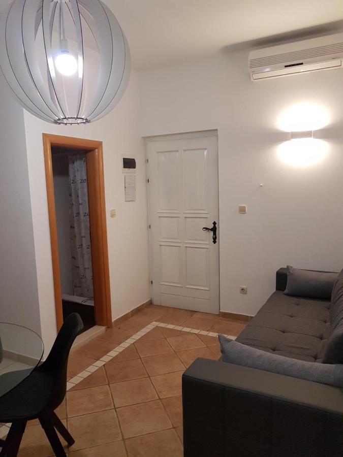Apartmani Katja Omiš Εξωτερικό φωτογραφία