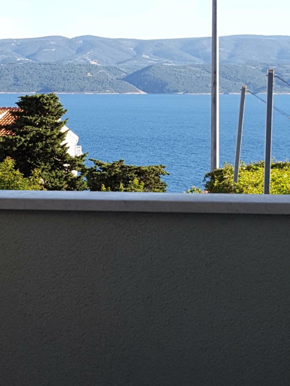 Apartmani Katja Omiš Εξωτερικό φωτογραφία